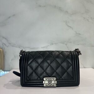 CHANEL Black calfskin Boy bag